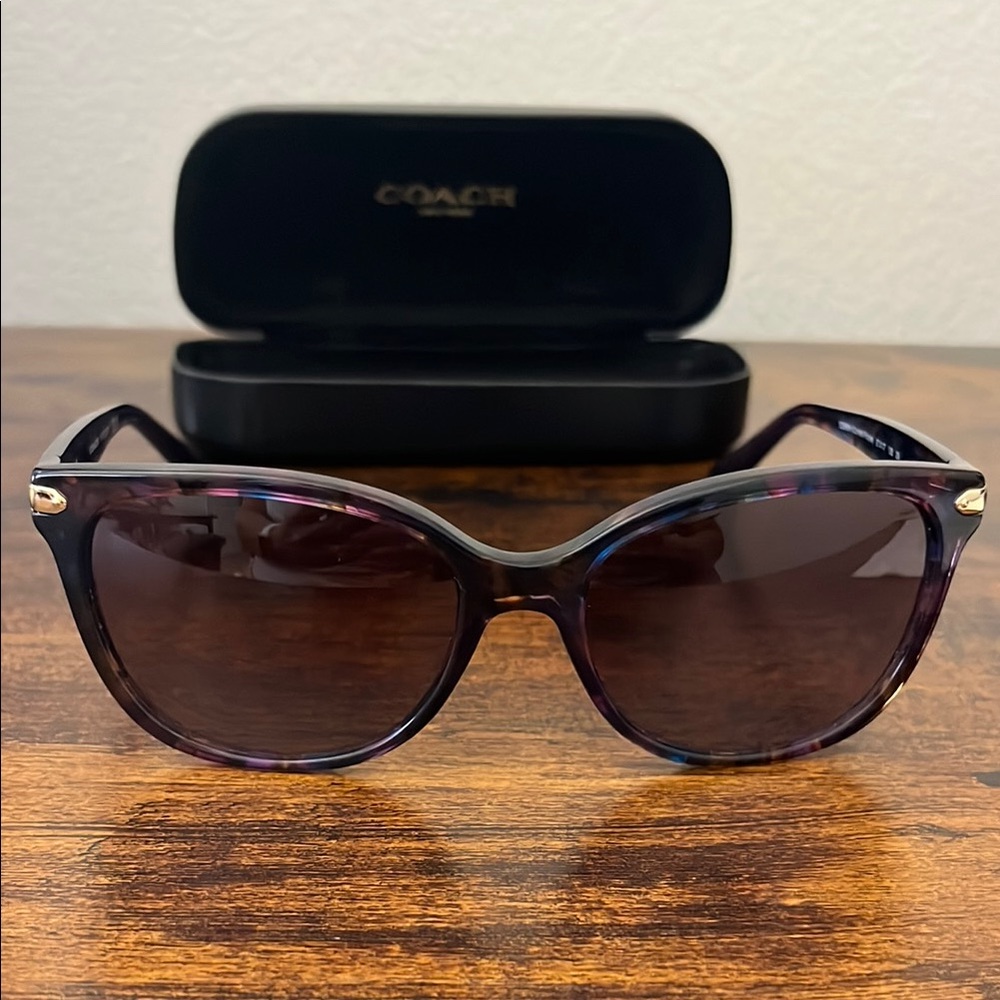 Coach Black Cat-Eye Sunglasses with Gradient Lenses